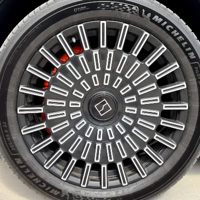Pirelli · 225/40 R20 · nyári gumi